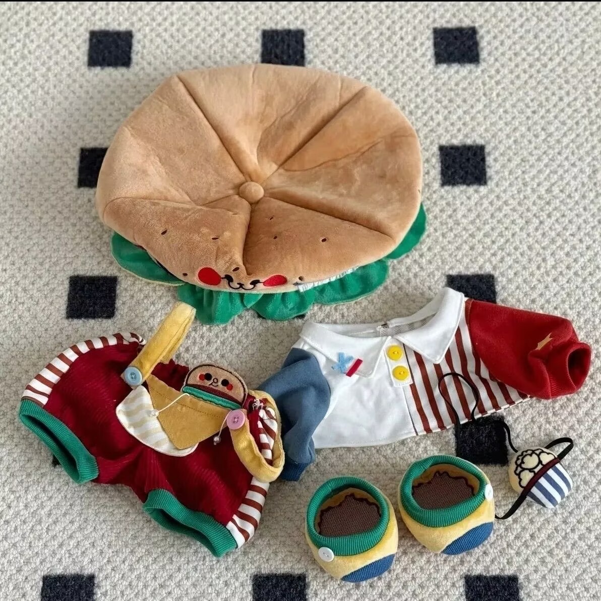 40cm Hamburg Baby Clothes Cake - đánh giá và giá Baby Food In Restaurant